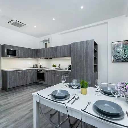 Wenceslas Square Apartment, *